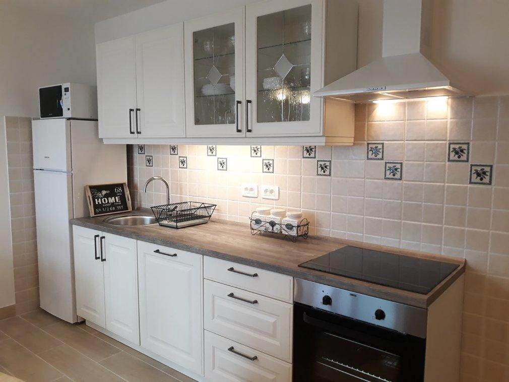 Apartmani Mirona - Tučepi Eksteriør billede